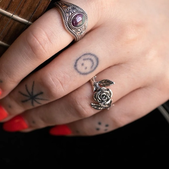 Etah Love Rosy Disposition Pinky Ring - Picture 3 of 5